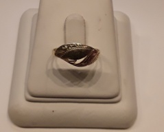 Zlatý prsten_095J,ryzost 585/1000,váha 2,01g,velikost 56, Cena: 2.420 Kč